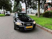 Audi A6 - Limousine 2.4 Pro Line automaat ( Auto rijdt, maar rookt)