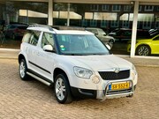 Skoda Yeti - 2.0 TDI Ambition 4x4|Pano|Zojuist grote beurt gehad|Zeer bet