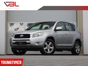 Toyota RAV4 - 2.0 VVTi Executive AWD automaat | Youngtimer