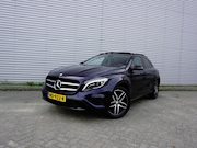 Mercedes-Benz GLA-Klasse - 180 Ambition Airco / Navi / Cruise / Pano / Parkeers. / Lm v