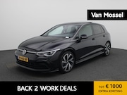 Volkswagen Golf - 1.5 eTSI R-Line | IQ-LIGHT | PANORAMADAK | NAVIGATIE | SFEER