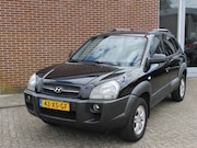 Hyundai Tucson - 2.0 I 2WD Dynamic