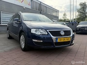 Volkswagen Passat - 1.6 FSI Comfortline Business