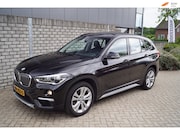 BMW X1 - XDrive20i High Executive Autom Panodak Leder Sportst Stoelve
