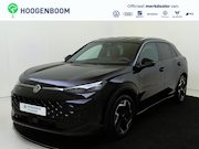 Volkswagen T-Roc - 1.5 eTSI R-Line | Trekhaak | Achteruitrijcamera | Matrix LED