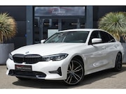 BMW 3-serie - 318i Sportline High Executive 157pk Navigatie/Apple-Android/