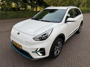 Kia Niro EV - E-niro Dynamicline 64kWh SOH 100% Warmtepomp/Acarplay/Navi/H