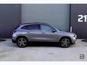 Mercedes-Benz GLA-Klasse - GLA 200 AMG Line / Panoramadak / Keyless-Go / 360 Camera / S