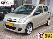 Daihatsu Cuore - 1.0 CLEVER S Airco | Trekhaak | Lichtmetalen velgen | 4-seiz