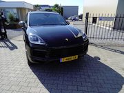 Porsche Cayenne - 3.0 E-Hybrid sport chrono luchtvering