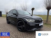 Volkswagen Tiguan - 1.5 TSI R-Line Black Style Pano Matrix ACC