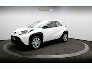Toyota Aygo X - 1.0 VVT-i S-CVT Play 1ste eigenaar / dealer onderh. / Carpl