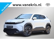 Toyota Urban Cruiser - Dynamic 61 kWh , Nieuw en direct leverbaar met €2.500 inruil
