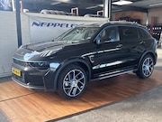 Lynk & Co 01 - 1.5 Zwart hemel 2024 zwarte lijsten rondom