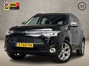 Mitsubishi Outlander - 2.0 PHEV Deluxe 203Pk Automaat (SCHUIFDAK, NAVIGATIE, LEDER,