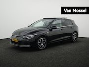 Volkswagen Golf - 1.5 eTSI Style VERWACHT !!! | AUTOMAAT | PANORAMADAK | LEDER
