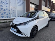 Toyota Aygo - 1.0 VVT-i x-play Camera Airco Bluetooth