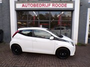 Toyota Aygo - 1.0 VVT-i x-joy AUTOMAAT, 1 EIGENAAR, ZEER MOOI