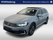 Volkswagen Passat - Variant 1.4 TSI PHEV GTE / AUTOMAAT/ PANO/ TREKHAAK/ ACC/ ER