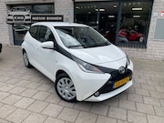 Toyota Aygo - 1.0 VVT-i x-play Camera Airco 5Drs