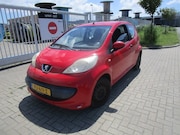 Peugeot 107 - 1.0-12V XR