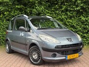 Peugeot 1007 - 1.4 Urban
