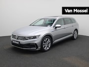 Volkswagen Passat - VARIANT 1.4 TSI GTE Business | Automaat | Navigatie | Camera