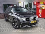 Volkswagen Tiguan - 1.4 TSI eHybrid R-Line Business / Pano / Keyless / Dodehoek