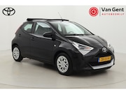 Toyota Aygo - 1.0 VVT-i x-play | Elektrisch vouwdak | Airco | Camera | Blu