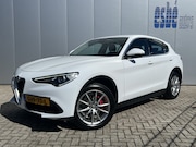 Alfa Romeo Stelvio - 2.0 T 280 pk Q4 AWD First Edition Xenon Navigatie Camera Ele