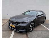 BMW i5 - Touring (g61) M60 601pk xDrive Automaat I Individual I Panor