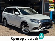 Mitsubishi Outlander - 2.4 PHEV Pure+ 2019 AUT NAVI LM NAP
