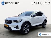 Volvo XC40 - 2.0 B4 Plus Dark | Trekhaak | Stuurwiel+Stoelverwarming | Ad