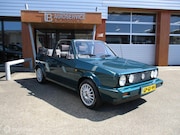 Volkswagen Golf - 1.8