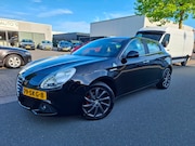 Alfa Romeo Giulietta - 1.4 T Distinctive CLIMA/CRUISE/NAVI