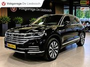 Volkswagen Touareg - 3.0 TSi eHybrid 4MOTION / pano / leer / camera / stoel en st