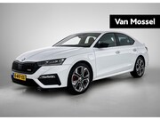 Skoda Octavia - 1.4 TSI RS iV PHEV Business | 245 PK | KUIPSTOELEN | 19" VEL