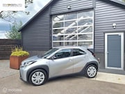 Toyota Aygo X - 1.0 VVT-i MT Play 1 Eig. NL-Auto ! BTW-Auto ! Adap.Cruise-Co