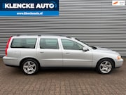 Volvo V70 - 2.4 Automaat 140PK Schuifdak Standkachel Trekhaak Leer Cruis