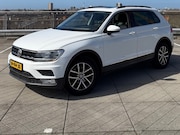 Volkswagen Tiguan - 1.4 TSI Connected Series Pano/Elek. koffer/Wit