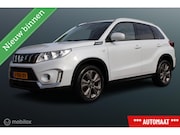 Suzuki Vitara - 1.0 Boosterjet Select Automaat, Donker glas, Navigatie, App