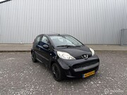 Peugeot 107 - 1.0-12V XS