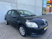Toyota Auris - 1.6-16V Sol Business