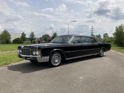 Lincoln Continental - Lehmann-Peterson Executive Limousine 1969 (1 of 89) UNIVERSA