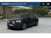 BMW iX1 - eDrive20 M Sport / Panoramadak / Trekhaak / Sports