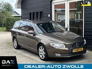 Volvo V70 - 1.6 T4 Nordic+ Aut/Ecc/Leer/Navi/Trekhaak