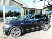 Volkswagen Tiguan - 1.4TSI 150PK DSG R-LINE!! Al-in Prijs! Trekhaak!