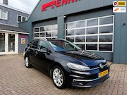 Volkswagen Golf - Variant 1.5 TSI Highline Business R / ACC / Massage / Trekha