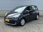 Toyota Verso S - 1.3 VVT-i Aspiration Automaat [ ecc, camera, h-leer, trekhaa