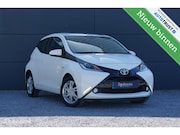 Toyota Aygo - 1.0 VVT-i Aut. X-Play Navi Cam PDC Apple/Android
